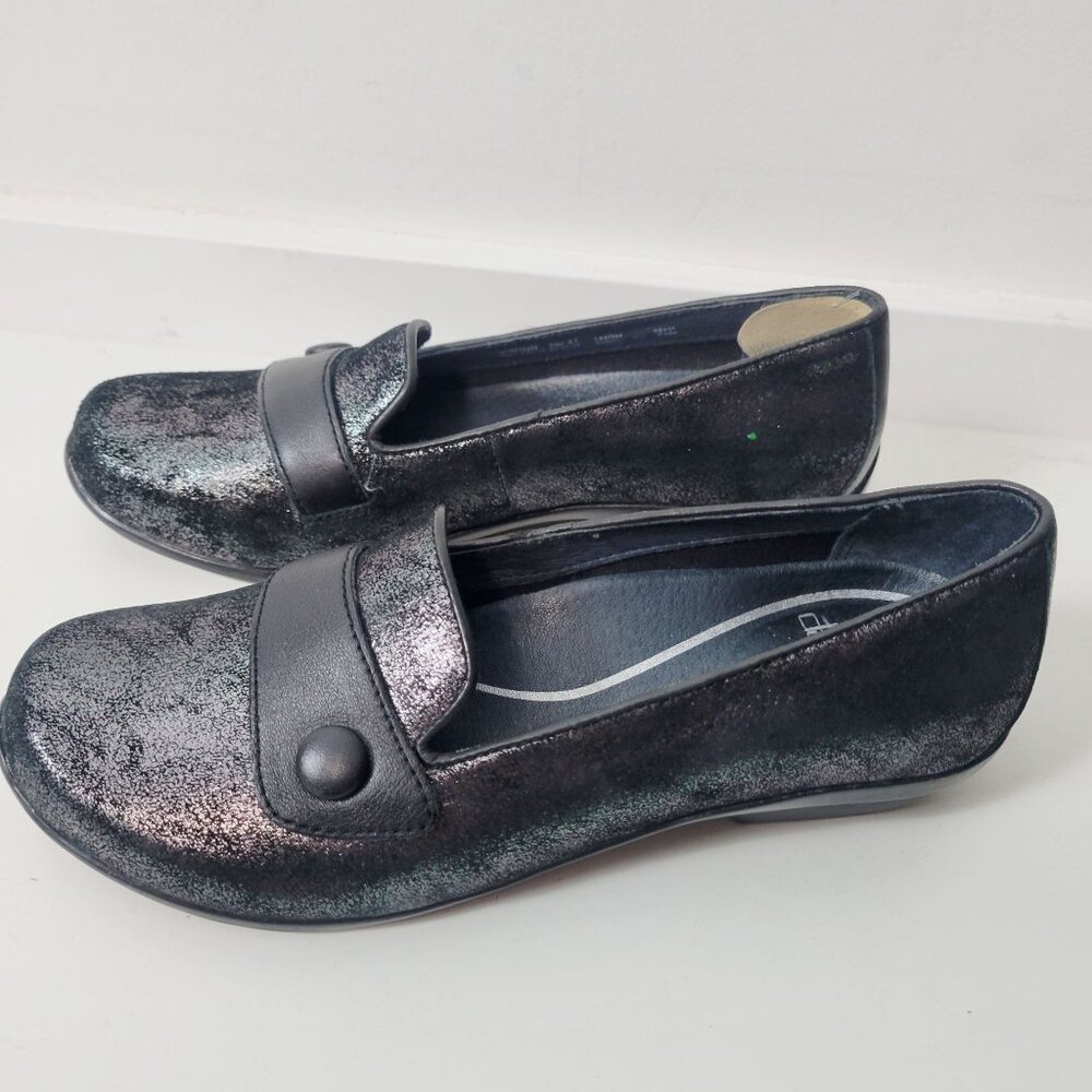 Dansko Size 6.5 Olena Pewter Metallic Black Leather Comfort Slip-On Flat…